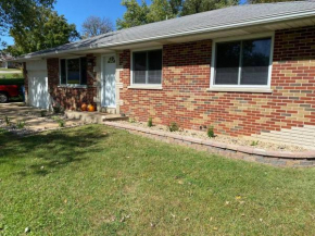 Cheerful 4 bd resident home with hot tub.